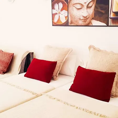 In El Dorado Complex Appartamento