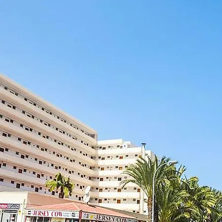 In El Dorado Complex Apartment *