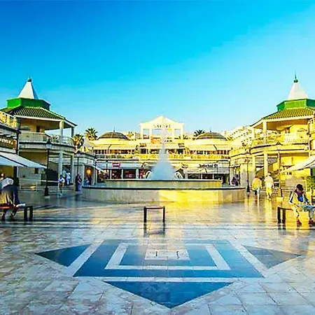 아파트 In El Dorado Complex *